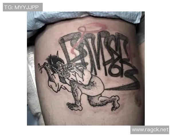 足球明星们的无纹身形象展现了他们独特的运动魅力与个人风格