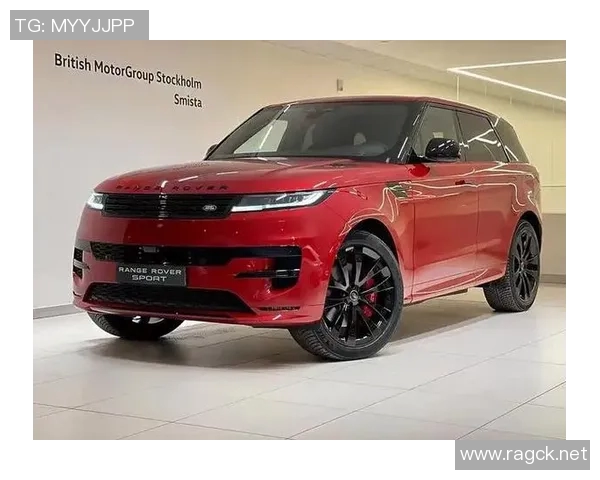 足球明星与路虎揽胜的完美结合展现豪华与运动的极致魅力